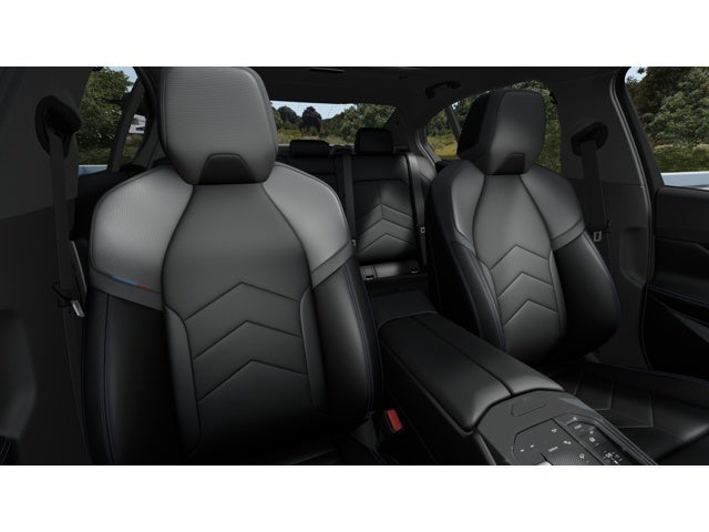 2027 BMW 550e 550e xDrive