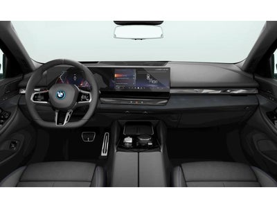 2027 BMW 550e 550e xDrive