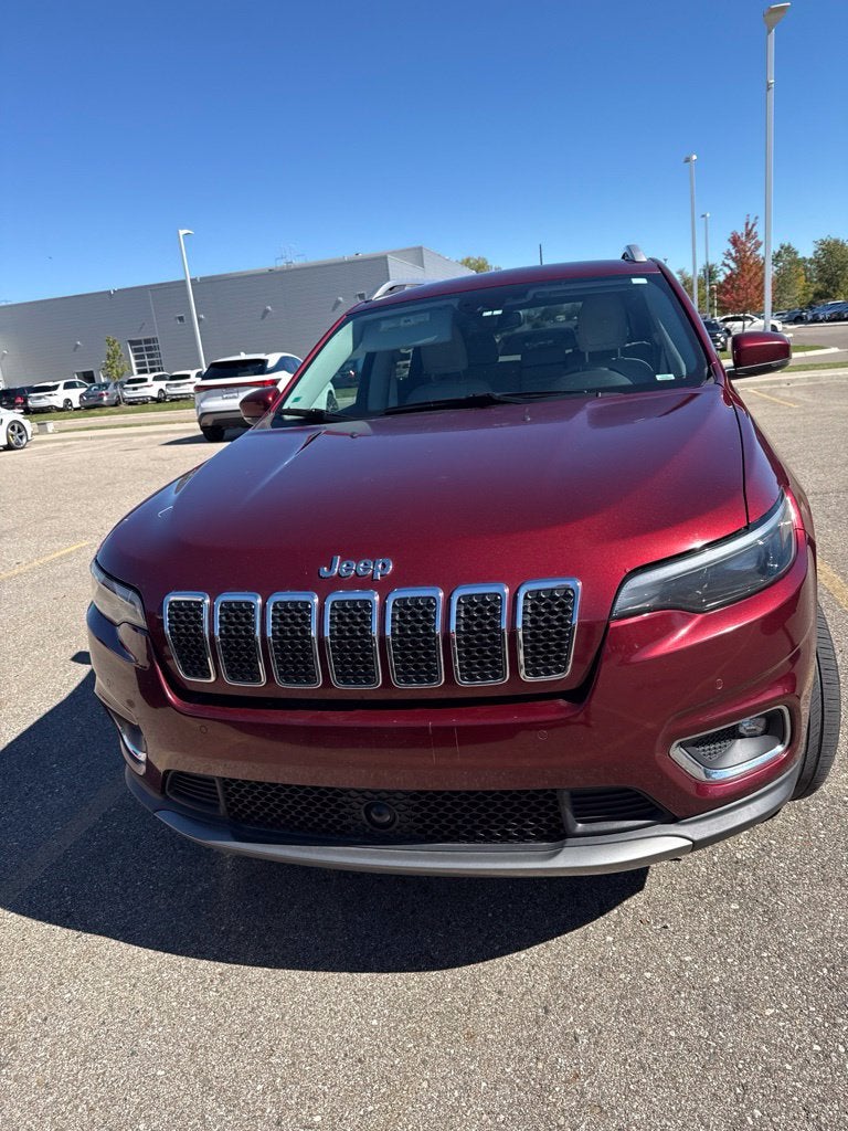 Used 2019 Jeep Cherokee Limited with VIN 1C4PJMDX6KD379057 for sale in Okemos, MI