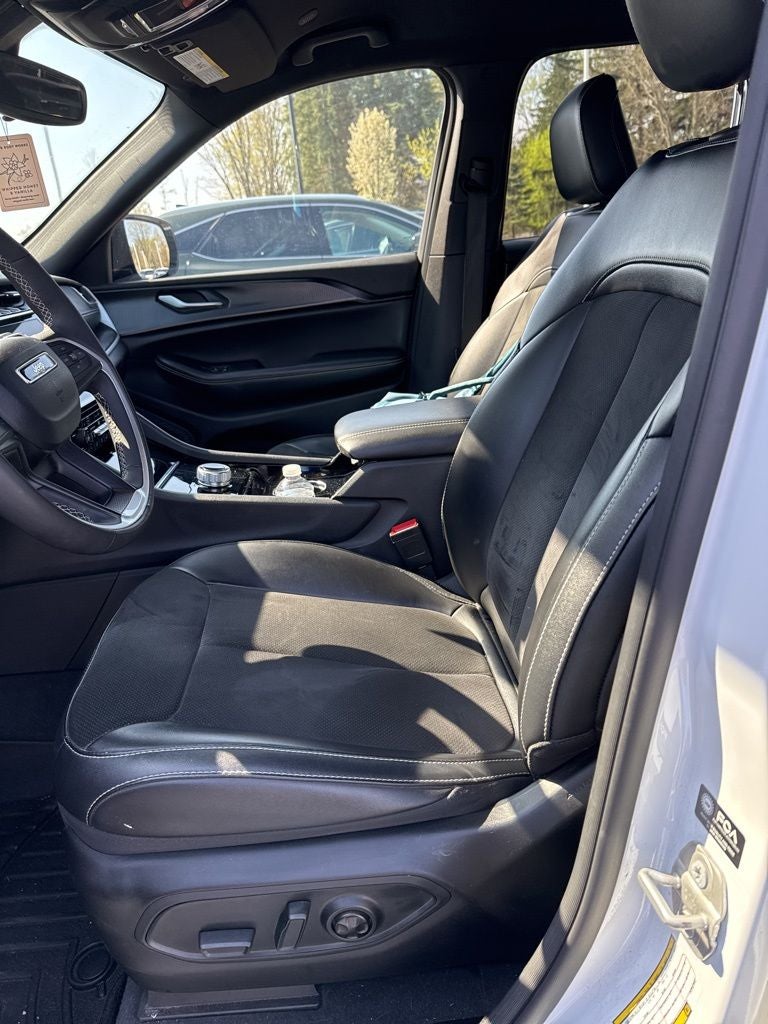 2023 Jeep Grand Cherokee Altitude X