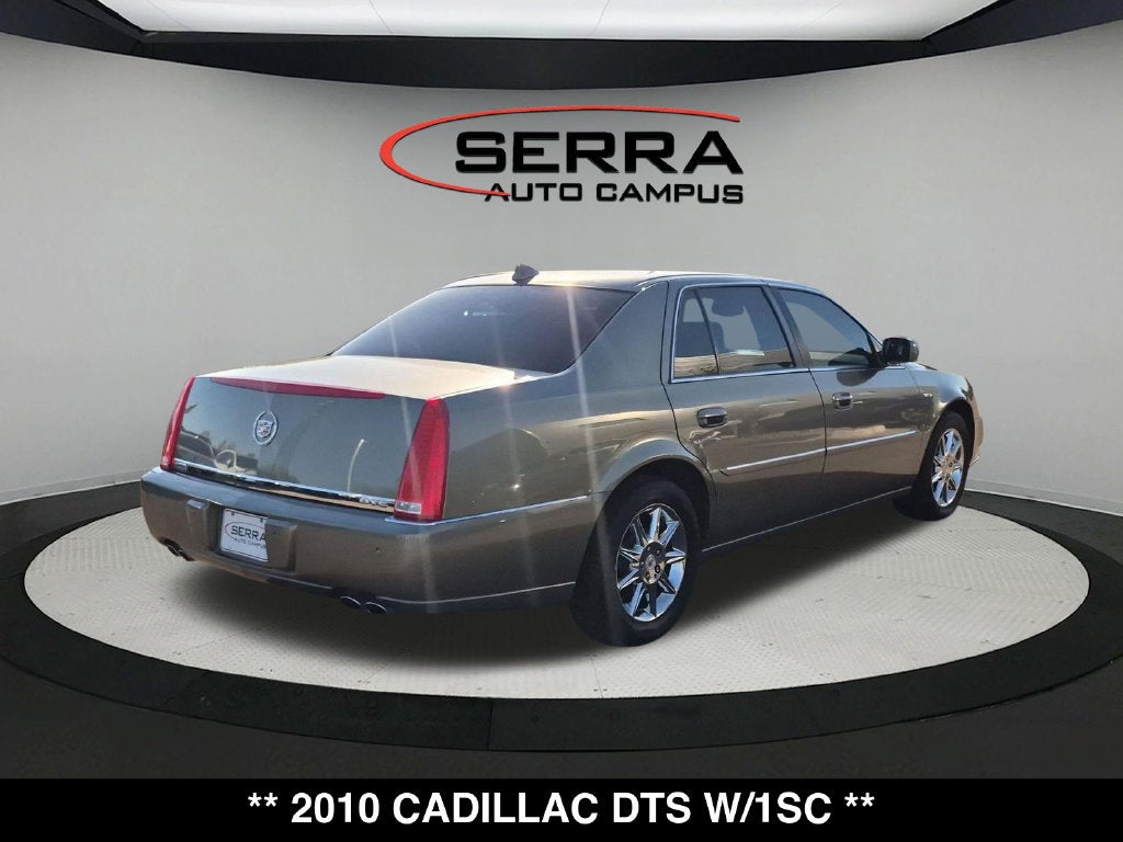 2010 Cadillac DTS Base