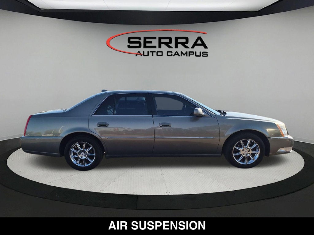 2010 Cadillac DTS Base
