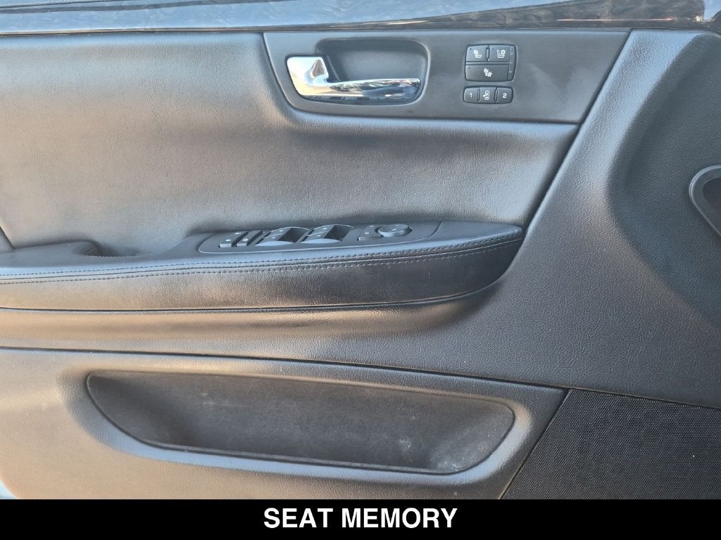 2010 Cadillac DTS Base