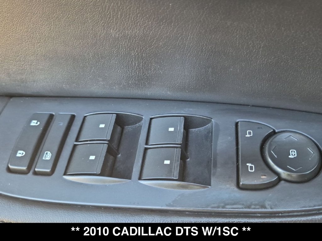 2010 Cadillac DTS Base