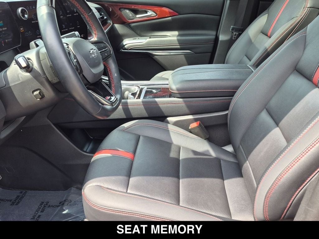 2025 Chevrolet Traverse RS