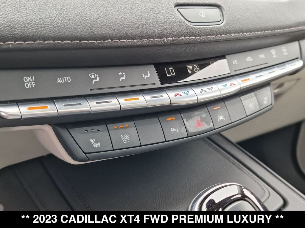 2023 Cadillac XT4 Premium Luxury