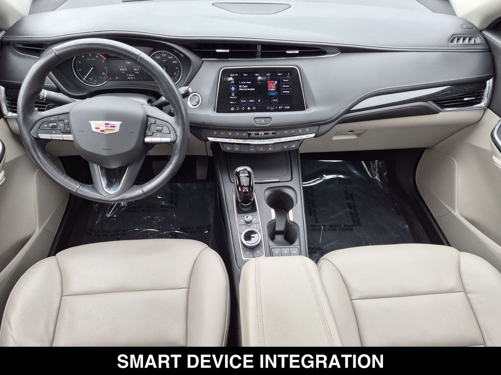 2023 Cadillac XT4 Premium Luxury