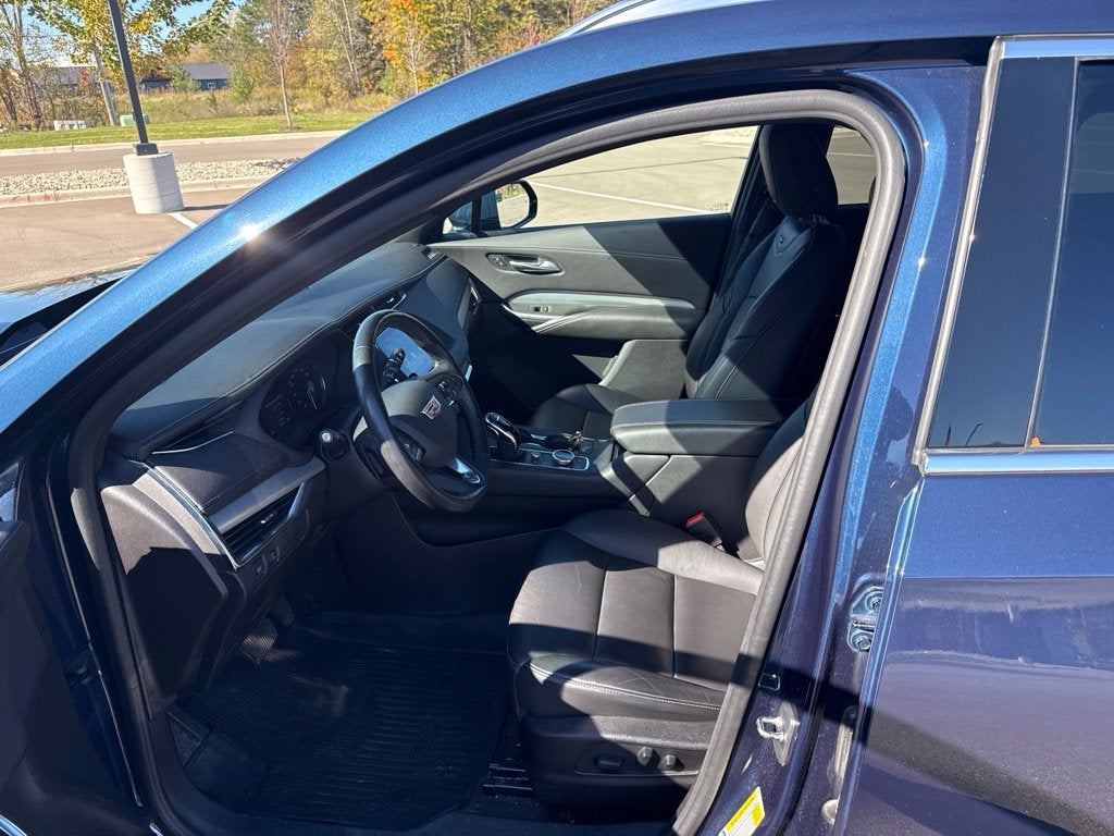 2020 Cadillac XT4 Premium Luxury