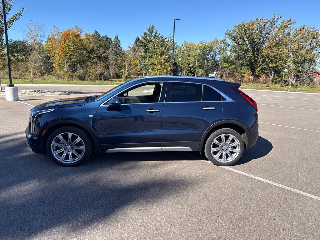 2020 Cadillac XT4 Premium Luxury