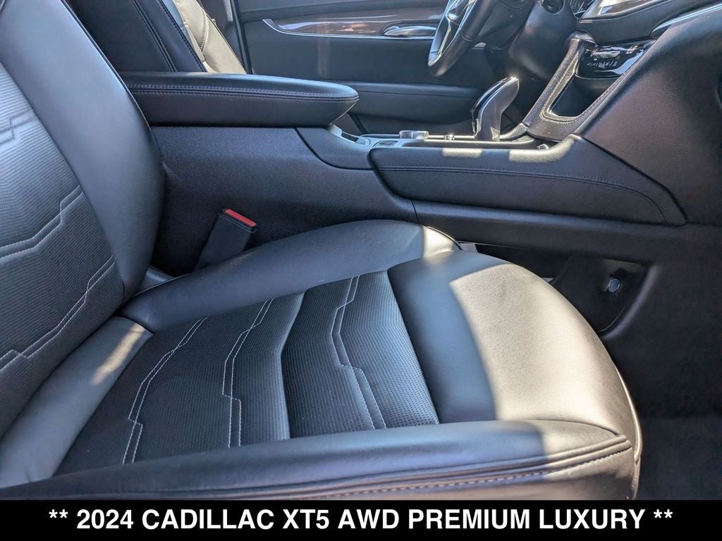 2024 Cadillac XT5 Premium Luxury Platinum