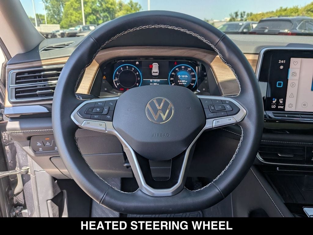 2025 Volkswagen Atlas 2.0T SE w/Technology