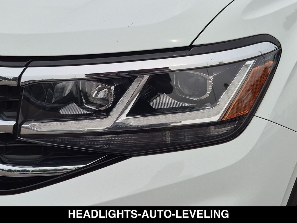 2021 Volkswagen Atlas 3.6L V6 SE w/Technology R-Line