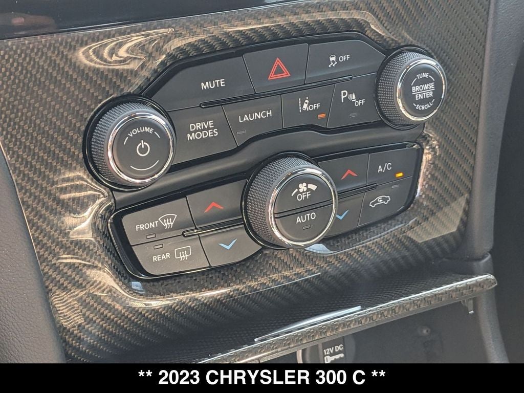 2023 Chrysler 300 C