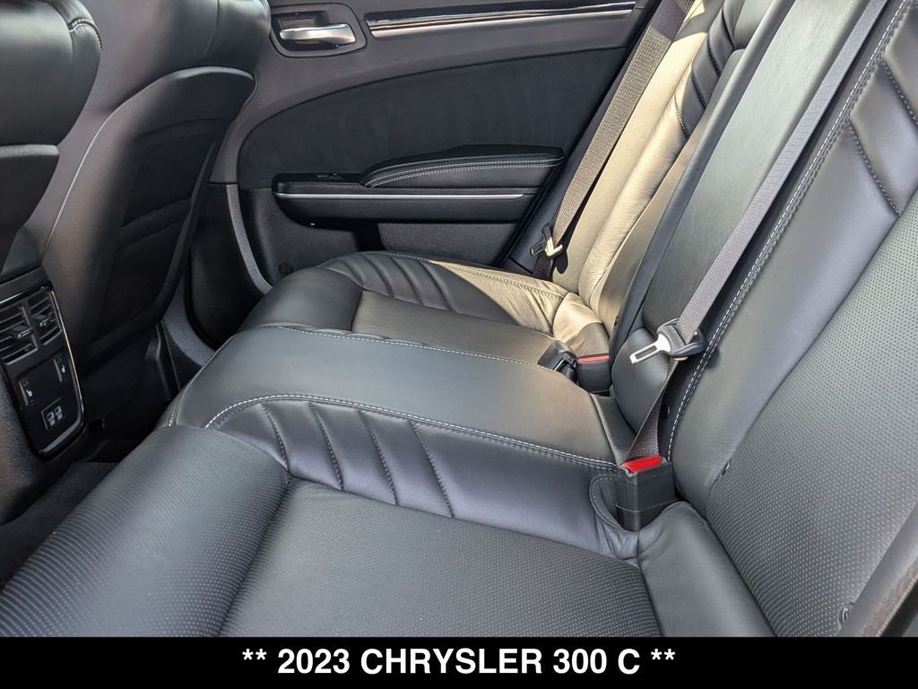 2023 Chrysler 300 C