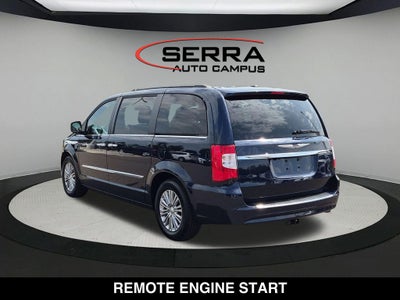 2016 Chrysler Town & Country Touring-L