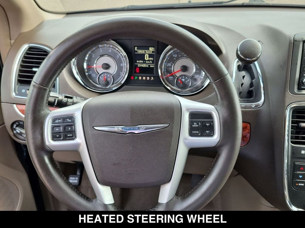 2016 Chrysler Town & Country Touring-L