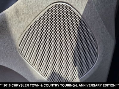 2016 Chrysler Town & Country Touring-L