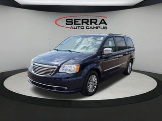 2016 Chrysler Town &amp; Country Touring-L