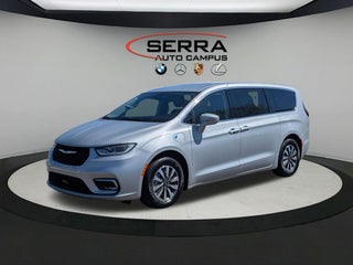 2022 Chrysler Pacifica Hybrid Touring L