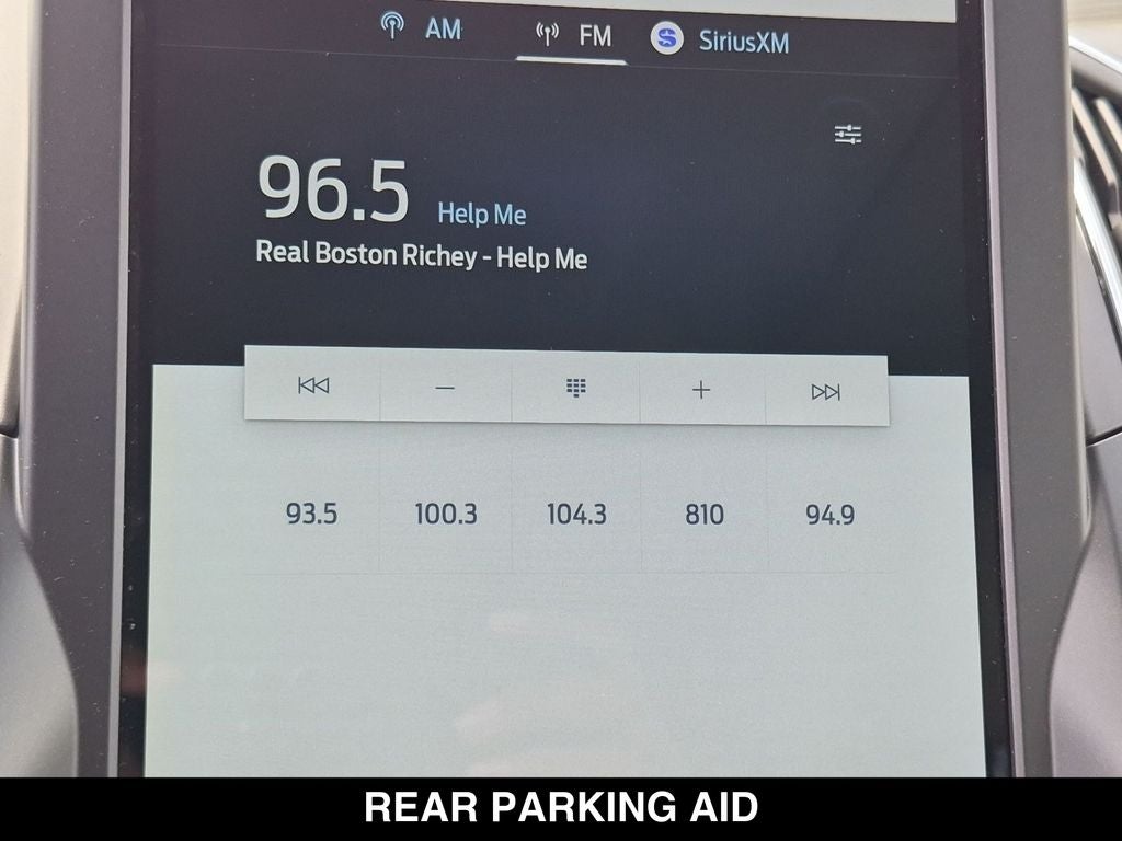 2024 Ford Edge Titanium