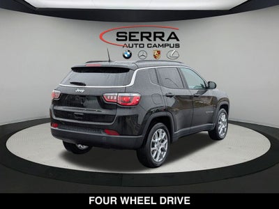 2022 Jeep Compass Latitude Lux