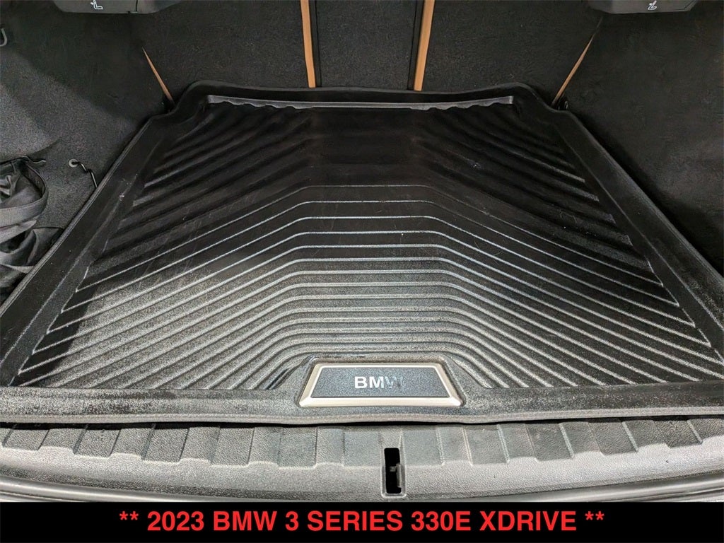2023 BMW 330e xDrive 330e xDrive