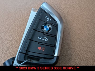 2023 BMW 330e xDrive 330e xDrive