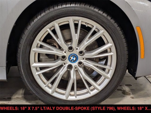 2023 BMW 330e xDrive 330e xDrive