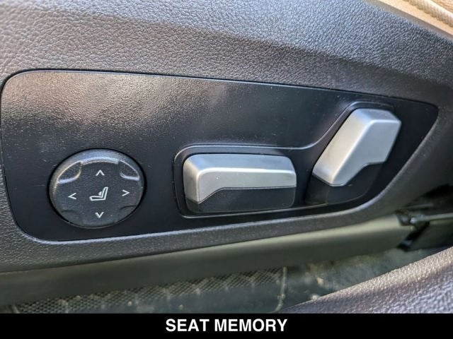 2023 BMW 330i xDrive 330i xDrive