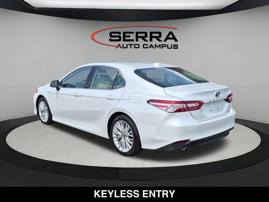 2019 Toyota Camry Hybrid XLE