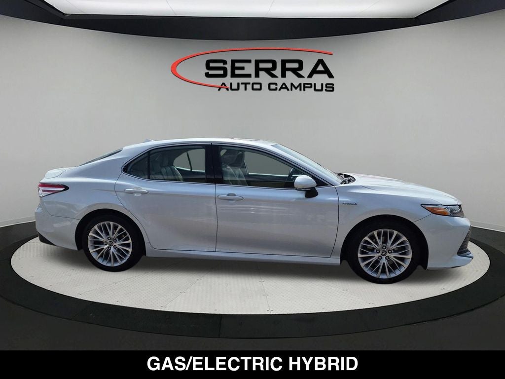 2019 Toyota Camry Hybrid XLE