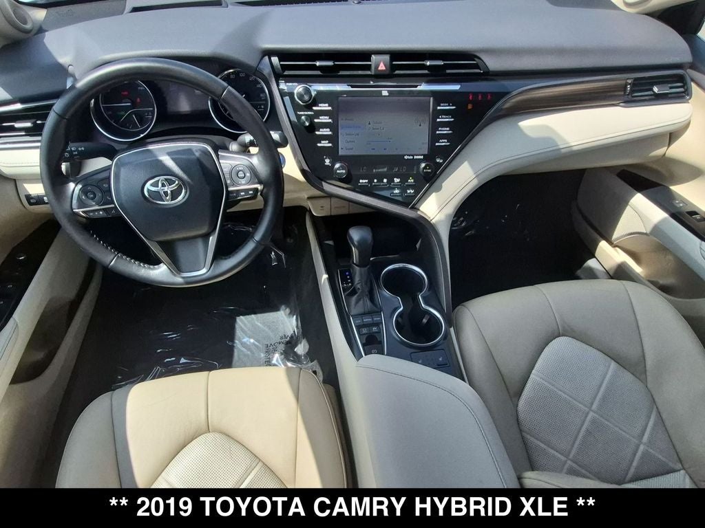 2019 Toyota Camry Hybrid XLE