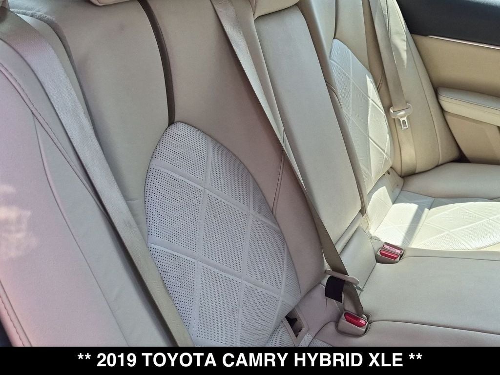 2019 Toyota Camry Hybrid XLE