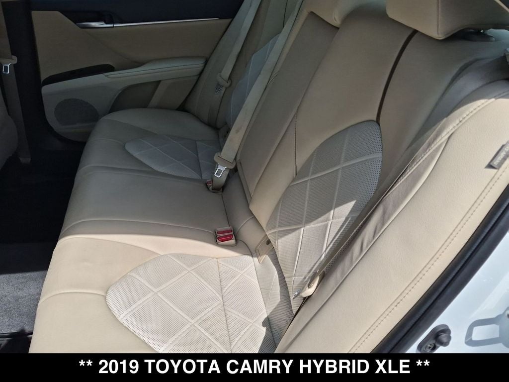 2019 Toyota Camry Hybrid XLE