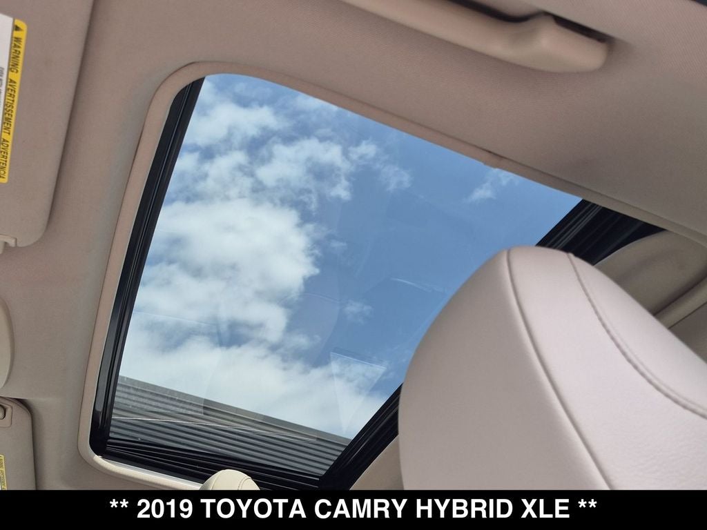 2019 Toyota Camry Hybrid XLE