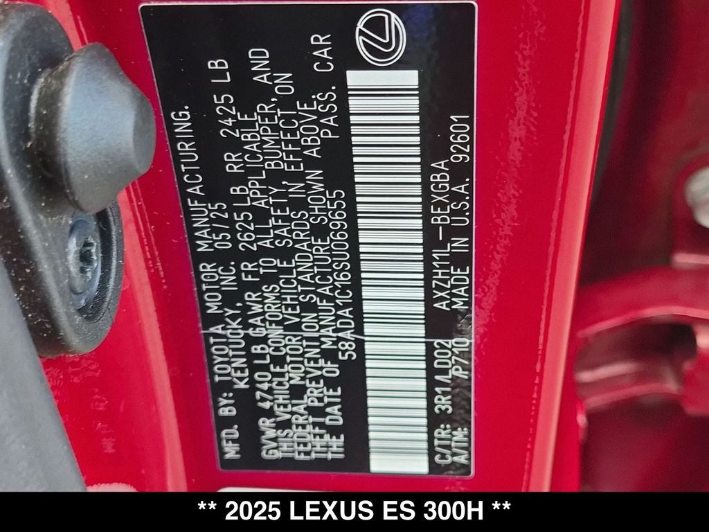 2025 Lexus ES 300h