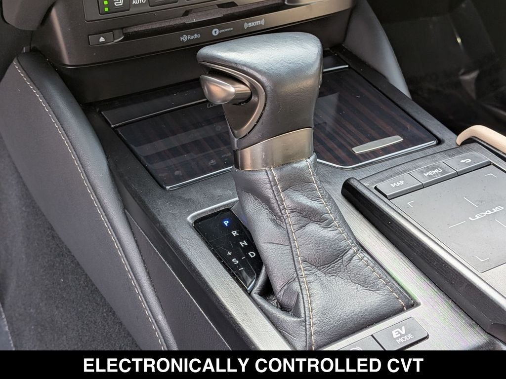 2020 Lexus ES 300h Luxury