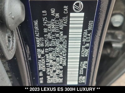 2023 Lexus ES 300h Luxury