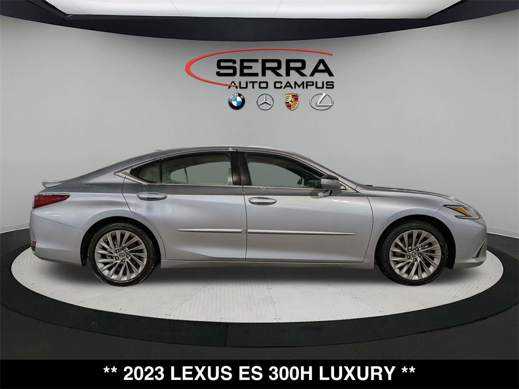 2023 Lexus ES 300h Luxury