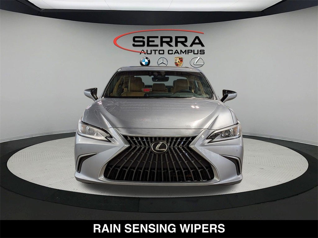 2023 Lexus ES 300h Luxury