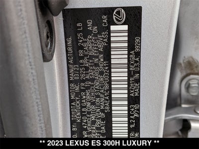 2023 Lexus ES 300h Luxury