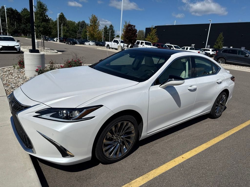 2025 Lexus ES 350 Luxury