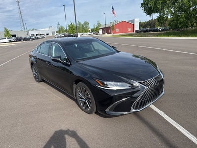 2024 Lexus ES 300h Ultra Luxury