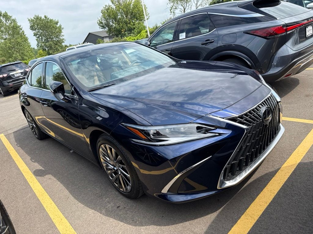 2025 Lexus ES 350 Ultra Luxury