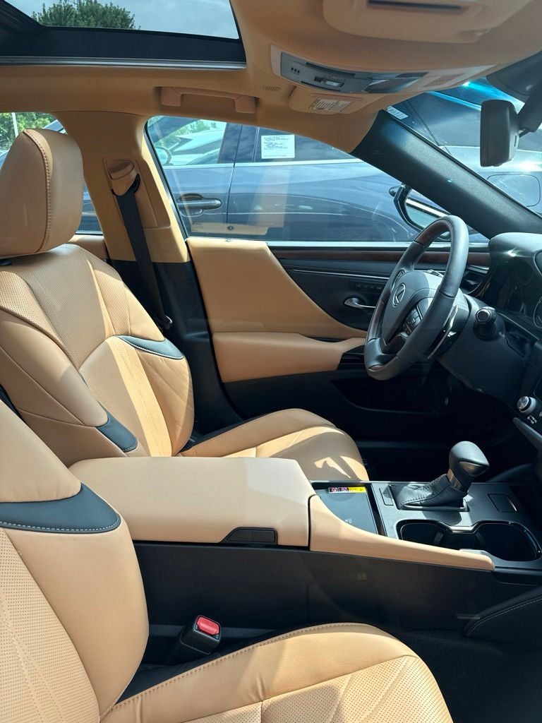 2025 Lexus ES 350 Ultra Luxury