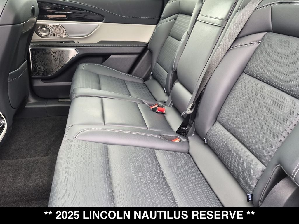 2025 Lincoln Nautilus Reserve