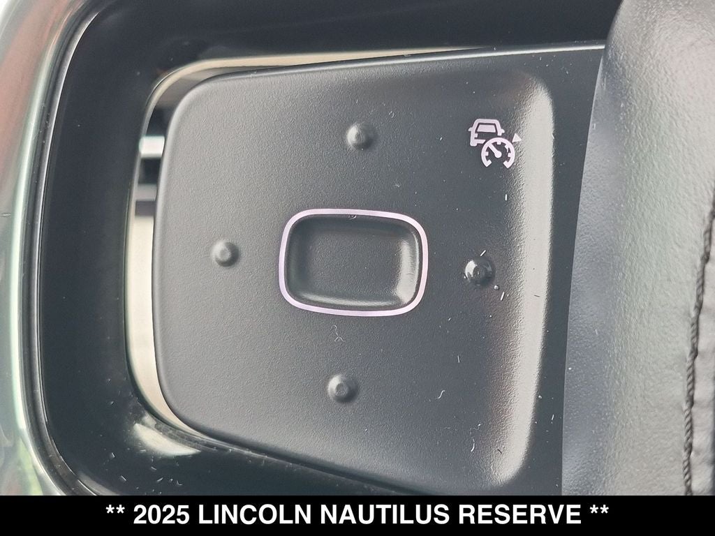 2025 Lincoln Nautilus Reserve