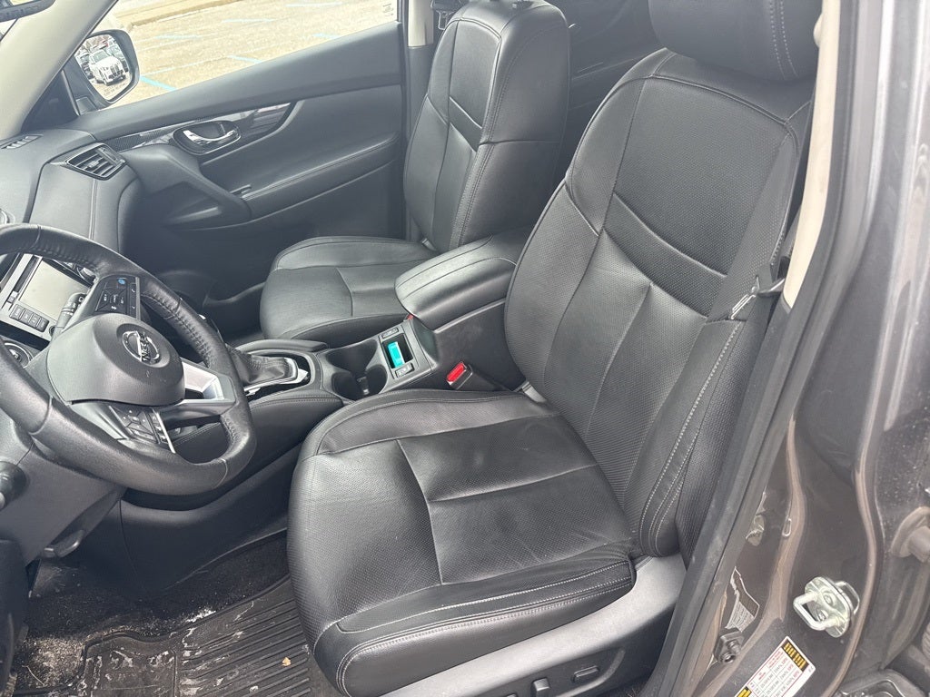 2020 Nissan Rogue SL