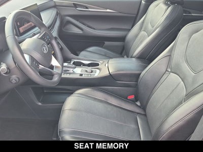 2024 INFINITI QX60 LUXE