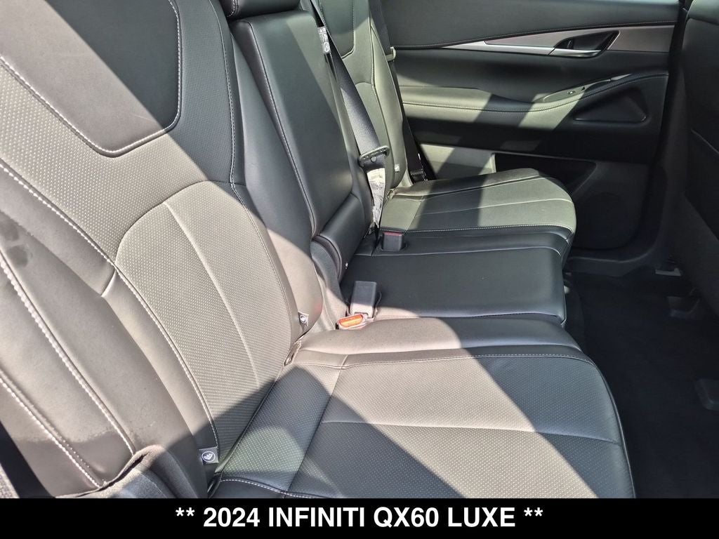 2024 INFINITI QX60 LUXE
